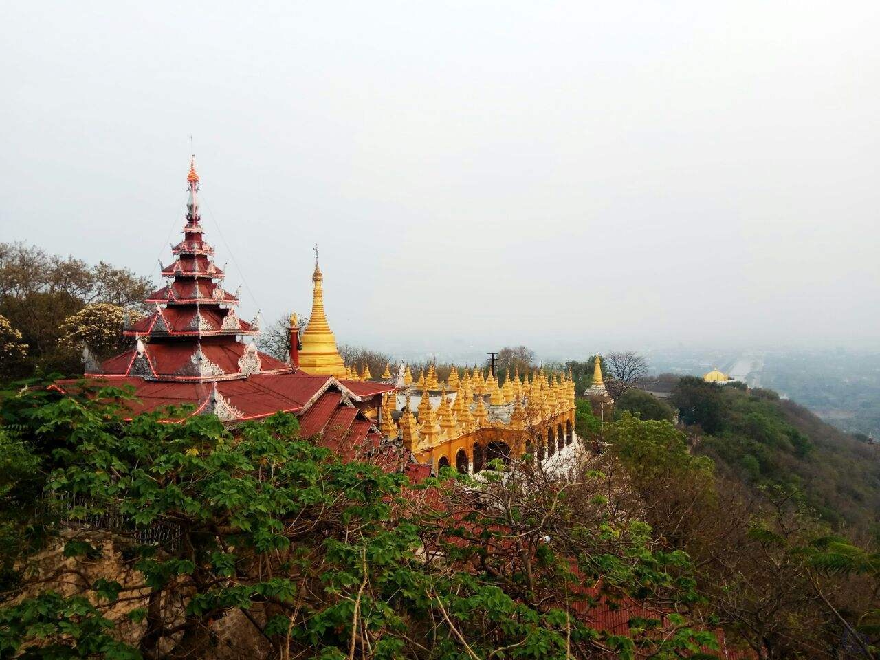曼德勒山