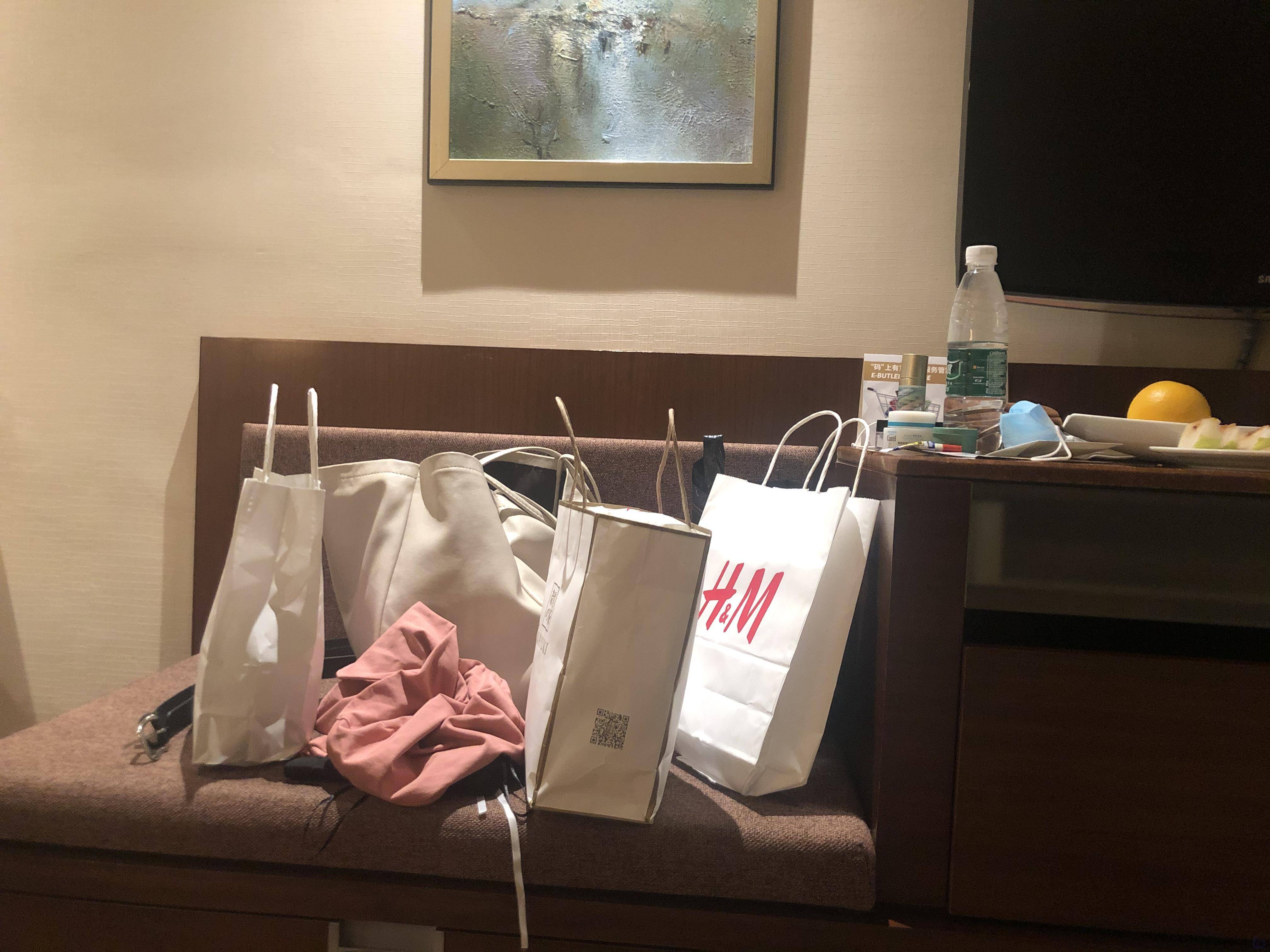 买了很多衣服