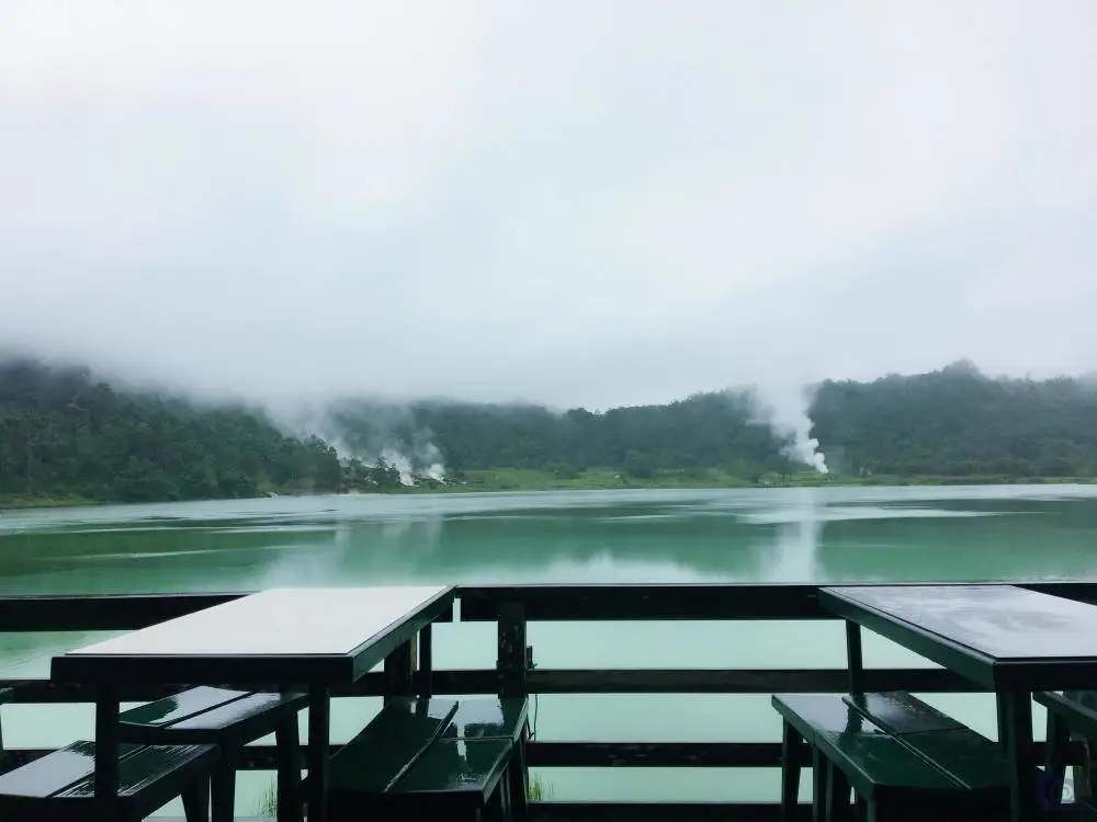 五色湖